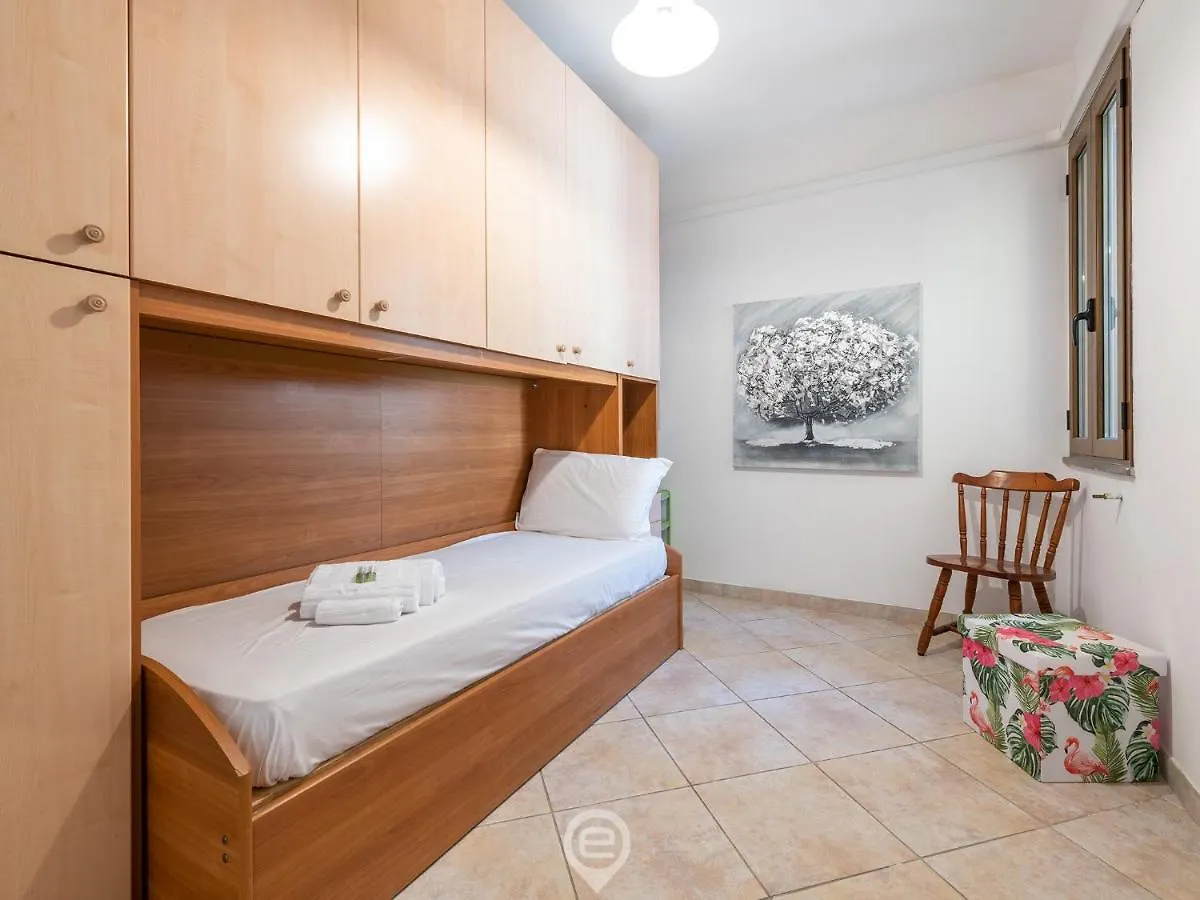 Lidia'S House Apartment Oristano Italy