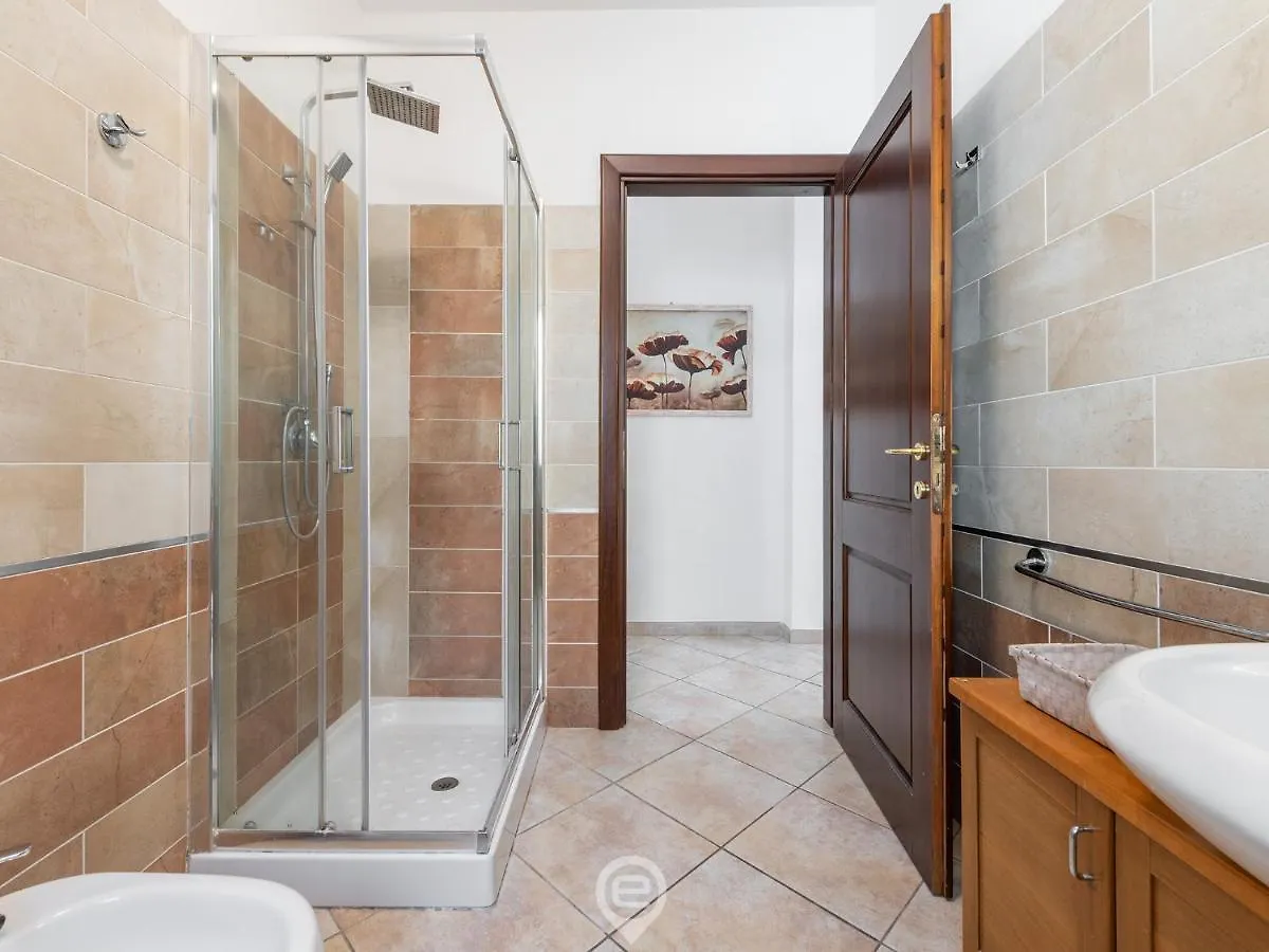 Lidia'S House Apartment Oristano 0*,  Italy