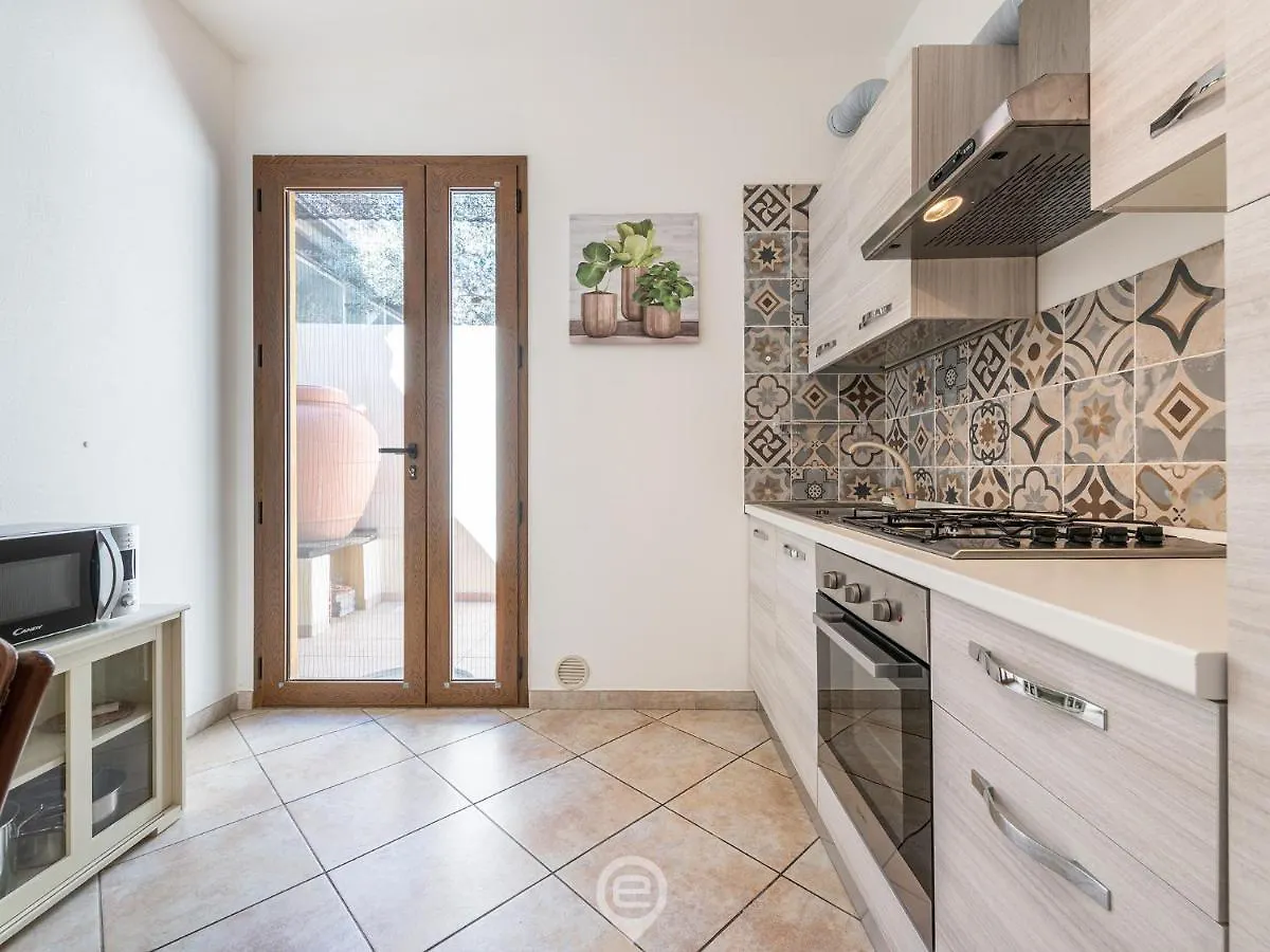 Lidia'S House Apartment Oristano