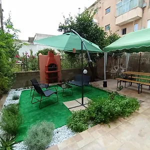 Casa Clara Centro Con Giardino Appartamento